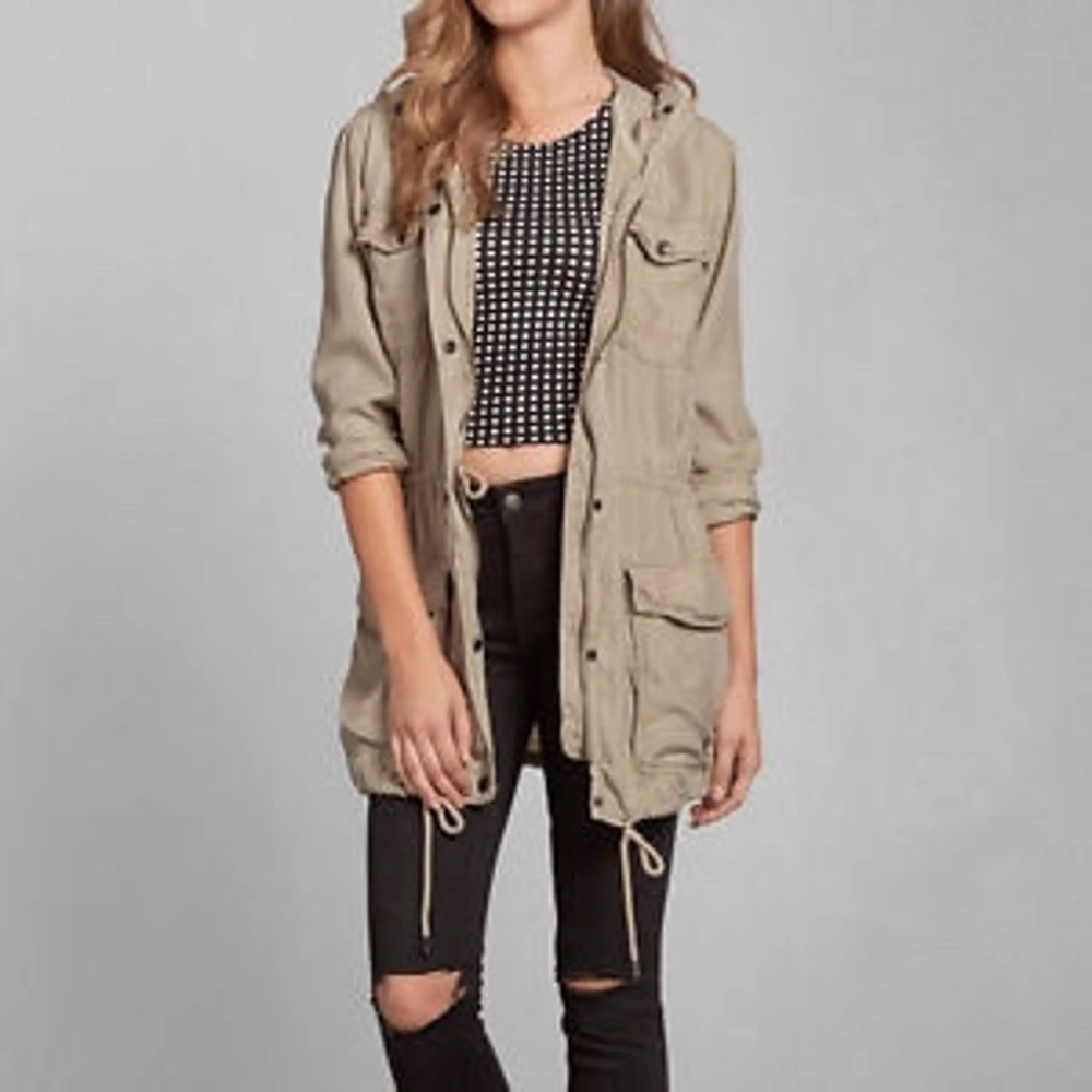 Abercrombie and Fitch Y2K Style Cargo Khaki Lightweight Utility Jacket